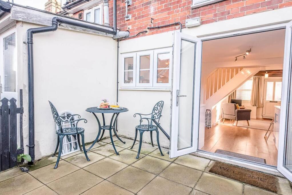 Button Cottage, Wickham Market Bagian luar foto