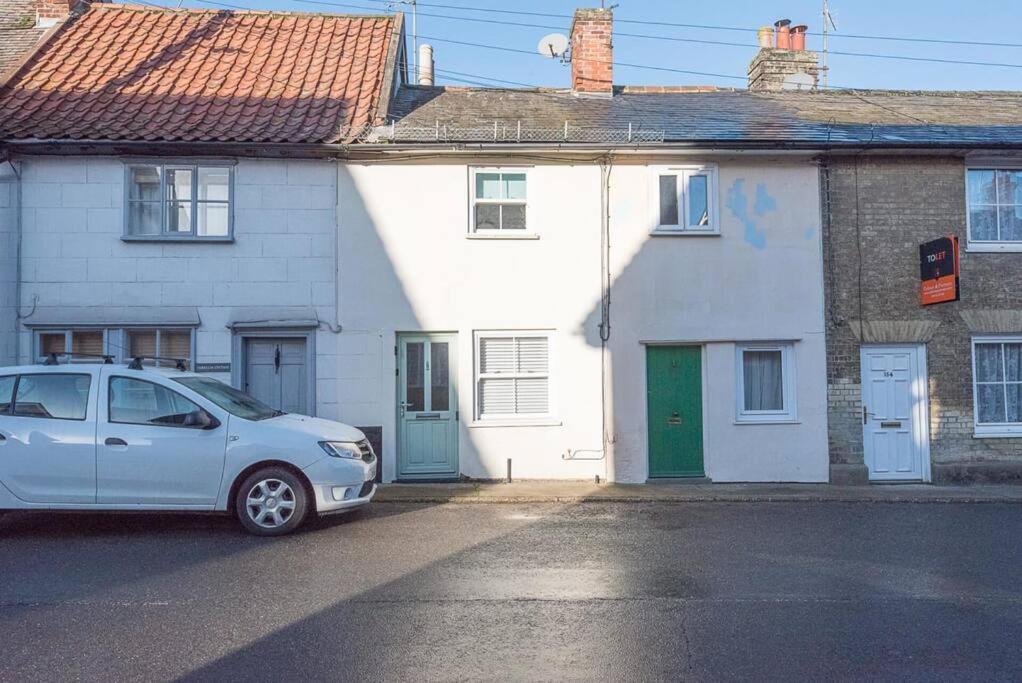 Button Cottage, Wickham Market Bagian luar foto
